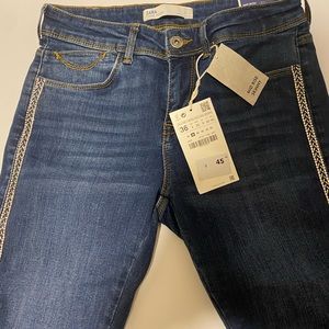 *NOT FOR SALE/SOLD* Zara Rhinestone Jeans BNWT Mid Rise skinny
